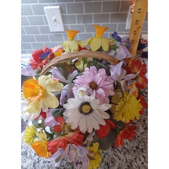 Beautiful Handmade Floral Basket - Picture 7 of 12